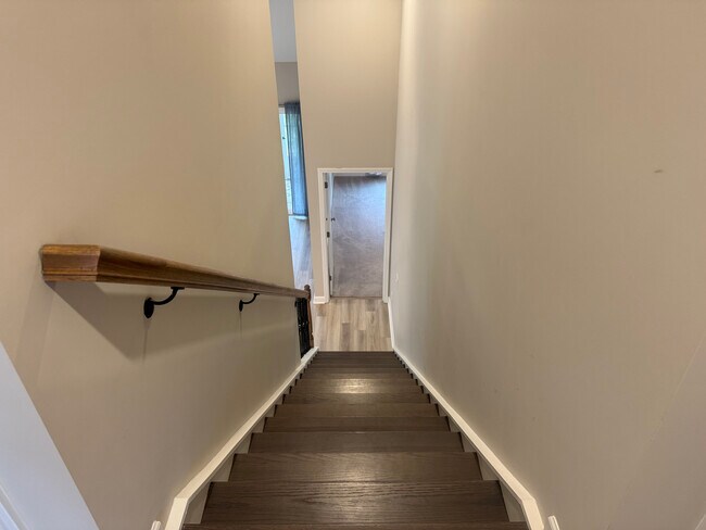 Building Photo - 340 Nettle Ln