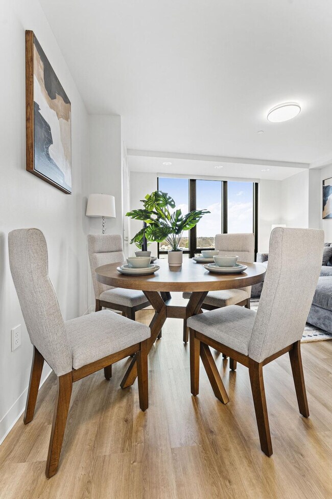 Building Photo - 284 Western Ave