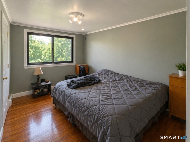 Building Photo - 103 Reynolds St