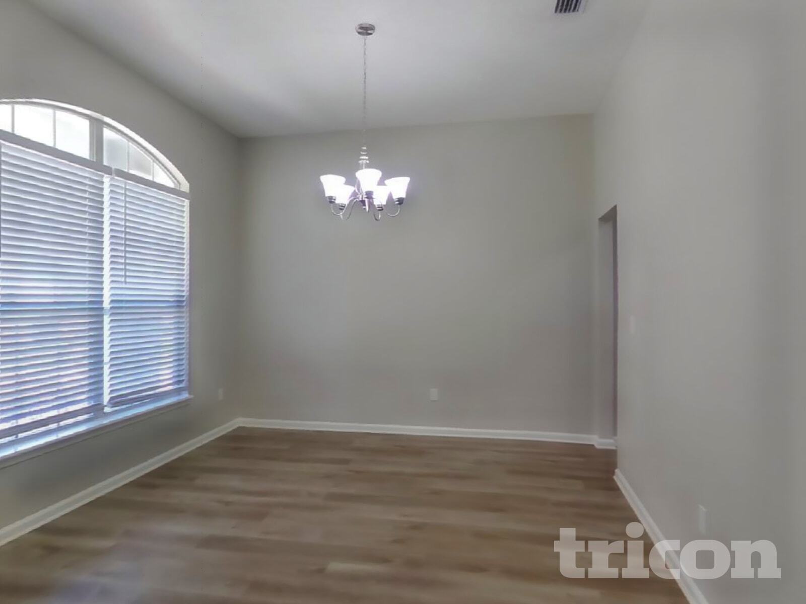 Building Photo - 87535 Creekside Dr