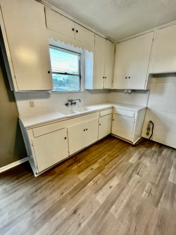 Building Photo - 3148 South Dr