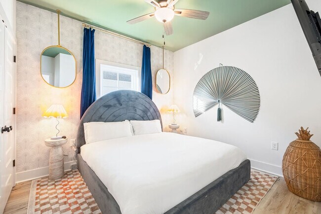 Building Photo - 19901 Charlie Claude Dr