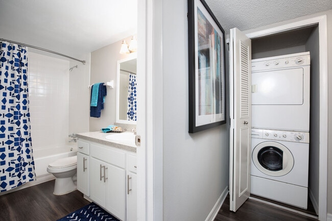 Building Photo - Venue At Winter Park