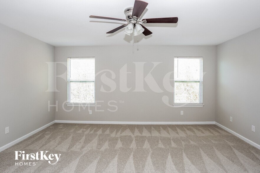Building Photo - 12852 Clydesdale Dr