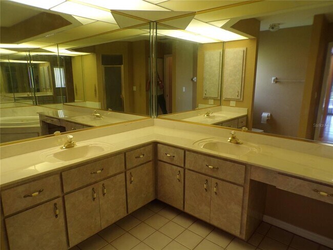 Building Photo - 555 Corrientes Cir