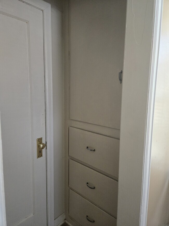 Building Photo - 4105 E Orme St