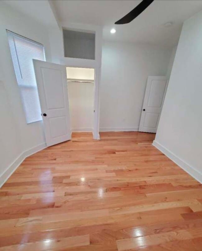 Building Photo - 5425 Catharine St