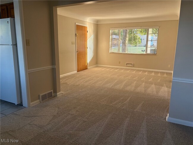 Building Photo - 163 Kenridge Rd