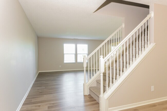Building Photo - 3311 Summer Breeze Ln