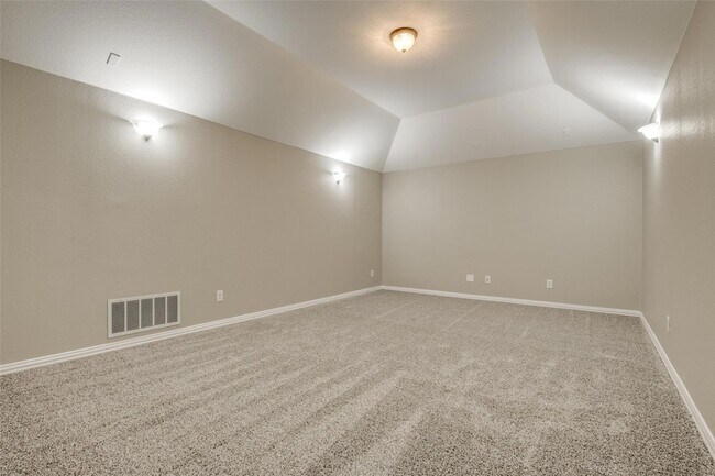 Building Photo - 130 Cassandra Dr