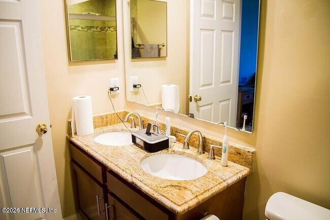 Building Photo - 11542 Wandering Pines Trail W