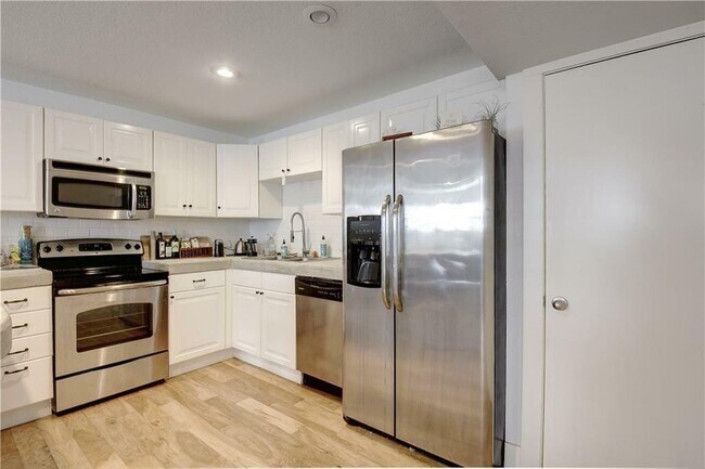 Building Photo - 1101 Shoal Creek Blvd