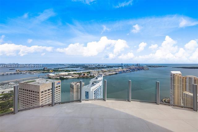 Building Photo - 300 Biscayne Boulevard Way