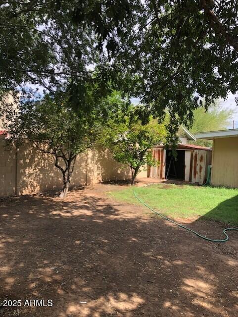 Building Photo - 1719 W Royal Palm Rd
