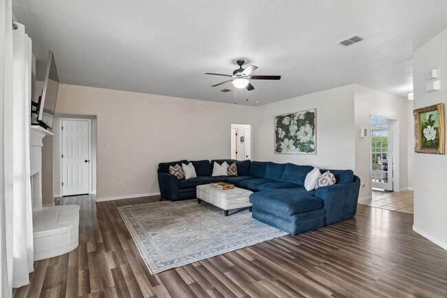 Building Photo - 2170 Jolie Ct