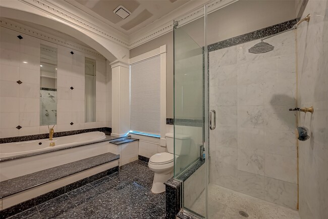 Building Photo - 12445 Memorial Dr