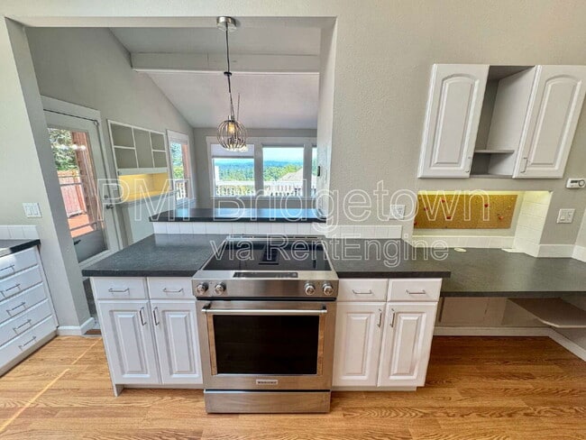 Building Photo - 11731 SW 41st Ave