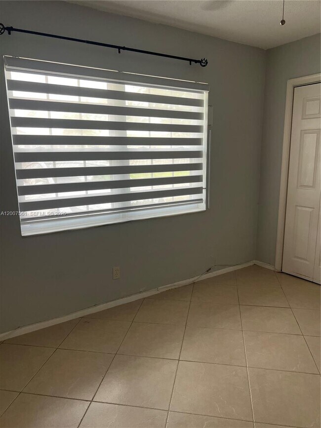 Building Photo - 6805 NW 75th St