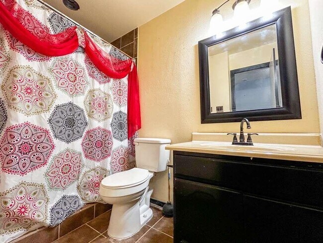 Building Photo - 402 Prescott Loop