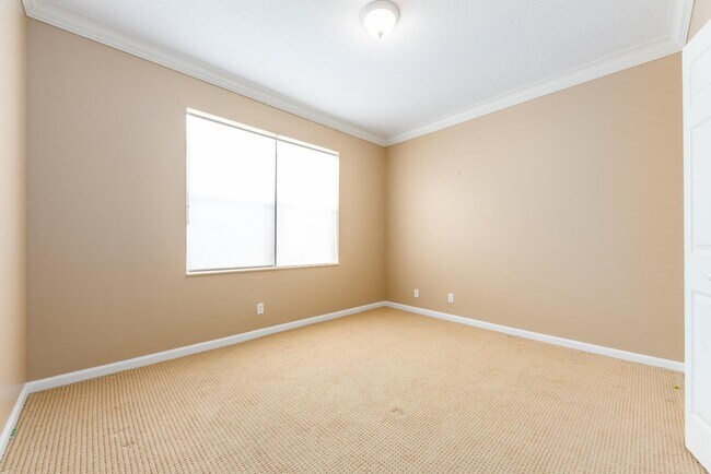 Building Photo - 1088 Grove Park Cir