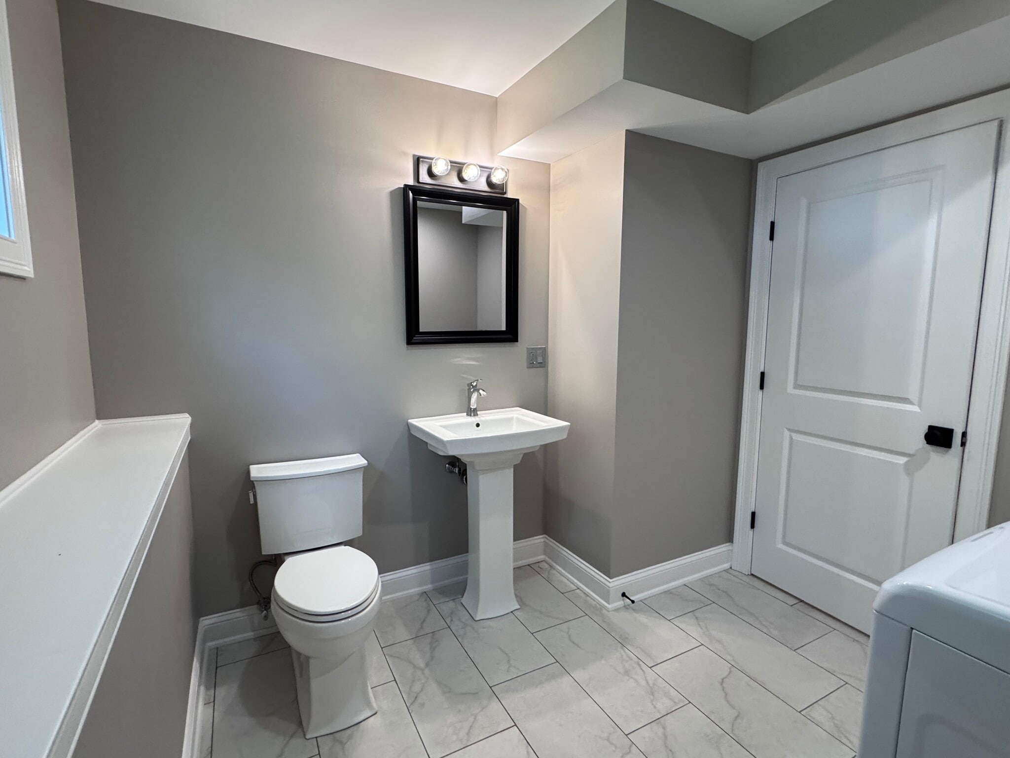 Building Photo - 21 Charles St