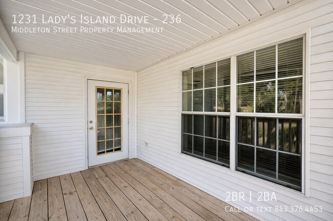 Building Photo - 1231 Ladys Island Dr