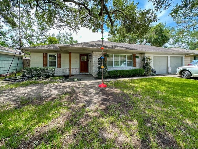 Building Photo - 3107 Broadmead Dr