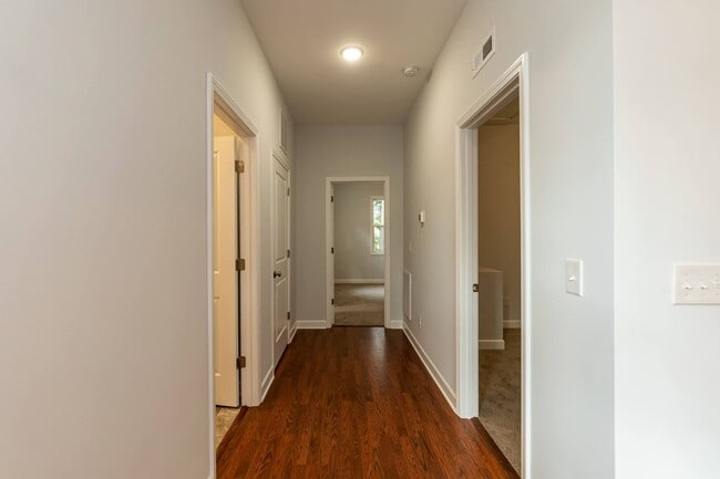 Building Photo - BEAUTIFUL Two Bedroom Home!