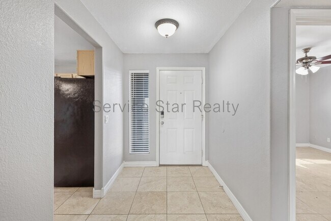 Primary Photo - 220 N 22nd Pl