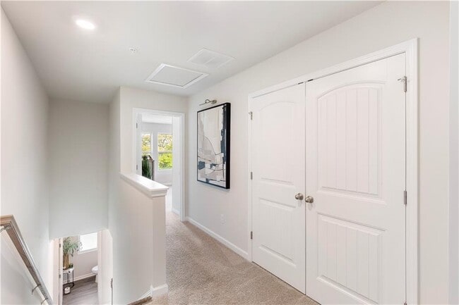 Building Photo - 3642 S Fulton Ave