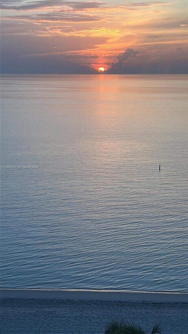 Building Photo - 1111 Crandon Blvd