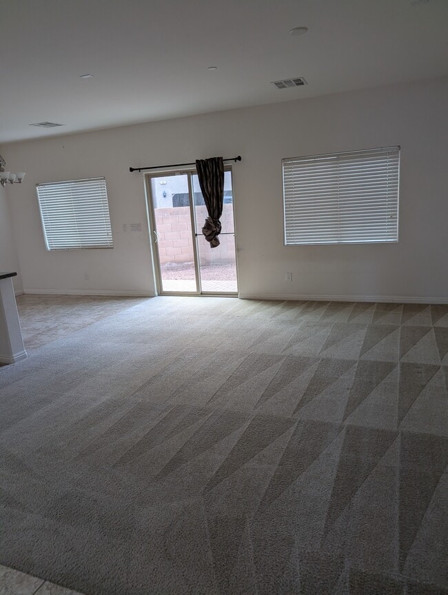 Building Photo - 71 Sevilla Heights Dr