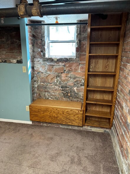 Building Photo - 32 S 1300 E