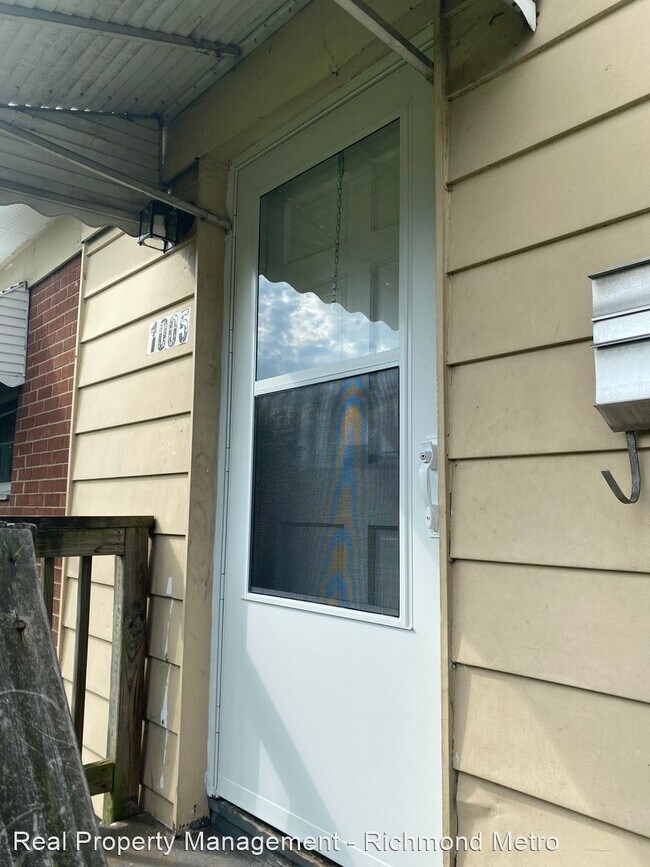 Building Photo - 3 br, 1.5 bath House - 1005 Kinney Street