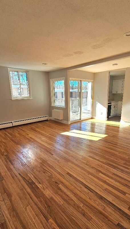 Building Photo - 498 Fountain St