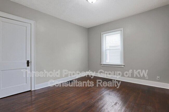Building Photo - 1126-1128-1128 S Ohio Ave