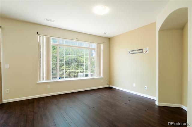 Building Photo - 14400 Albrook Dr