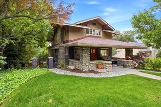 Building Photo - Federal Way
