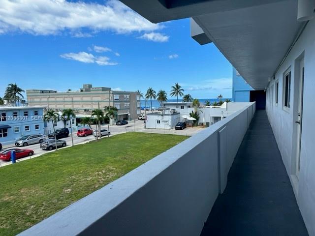 Building Photo - 320 S Surf Rd