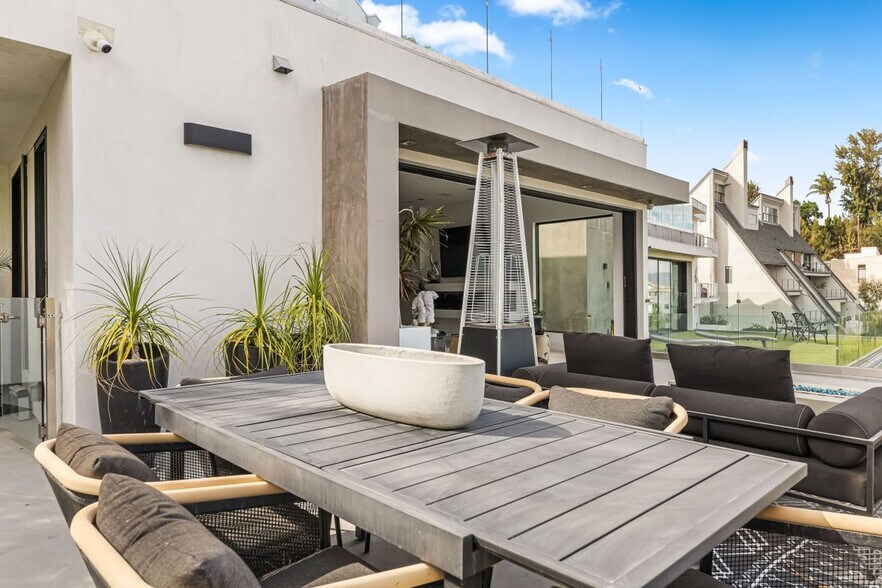 Building Photo - 5170 Medina Rd