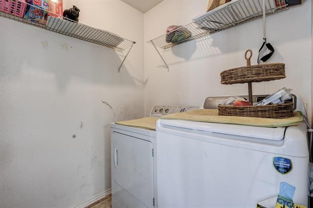 Building Photo - 12804 Feathering Dr