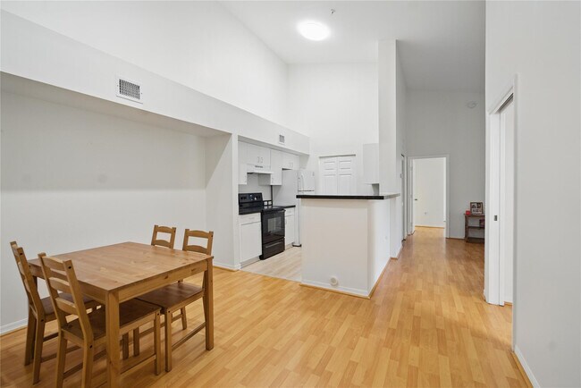 Building Photo - 11133 St