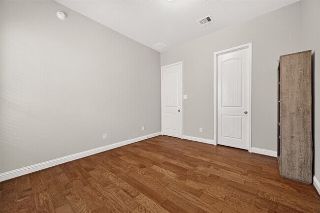 Building Photo - 18719 Evanhale Bend Dr