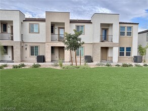 Building Photo - 5672 Beguiling Falls St