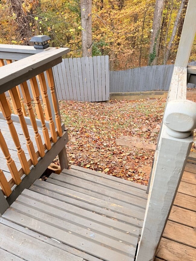 Building Photo - 1360 Avalon Dr