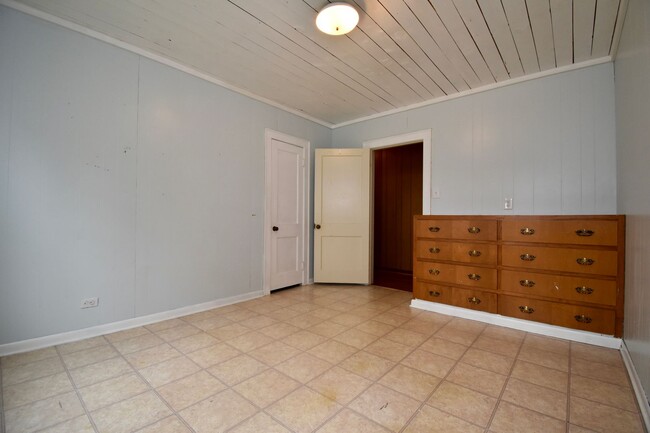 Building Photo - 3 Bed 2 Bath Home on Tech Drive