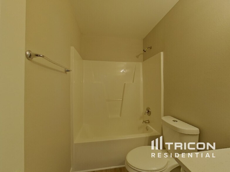 Building Photo - 9116 White Aspen Pl