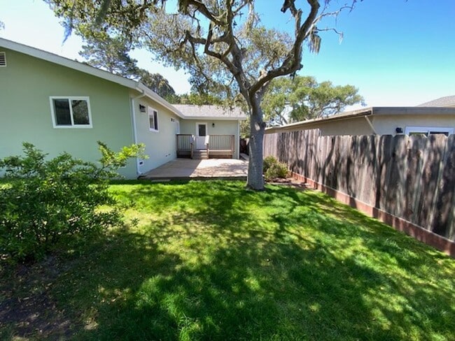 Building Photo - 856 Marino Pines Rd