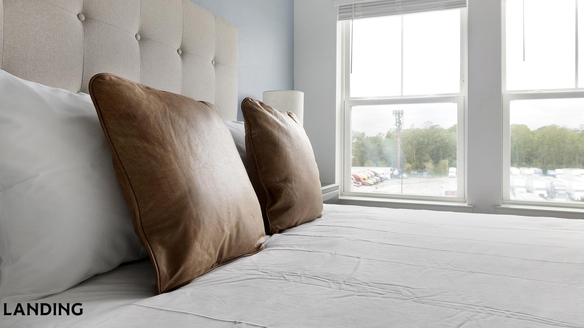 Building Photo - 12525 Tibbets Ln