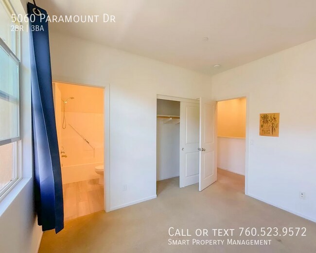 Building Photo - 5060 Paramount Dr